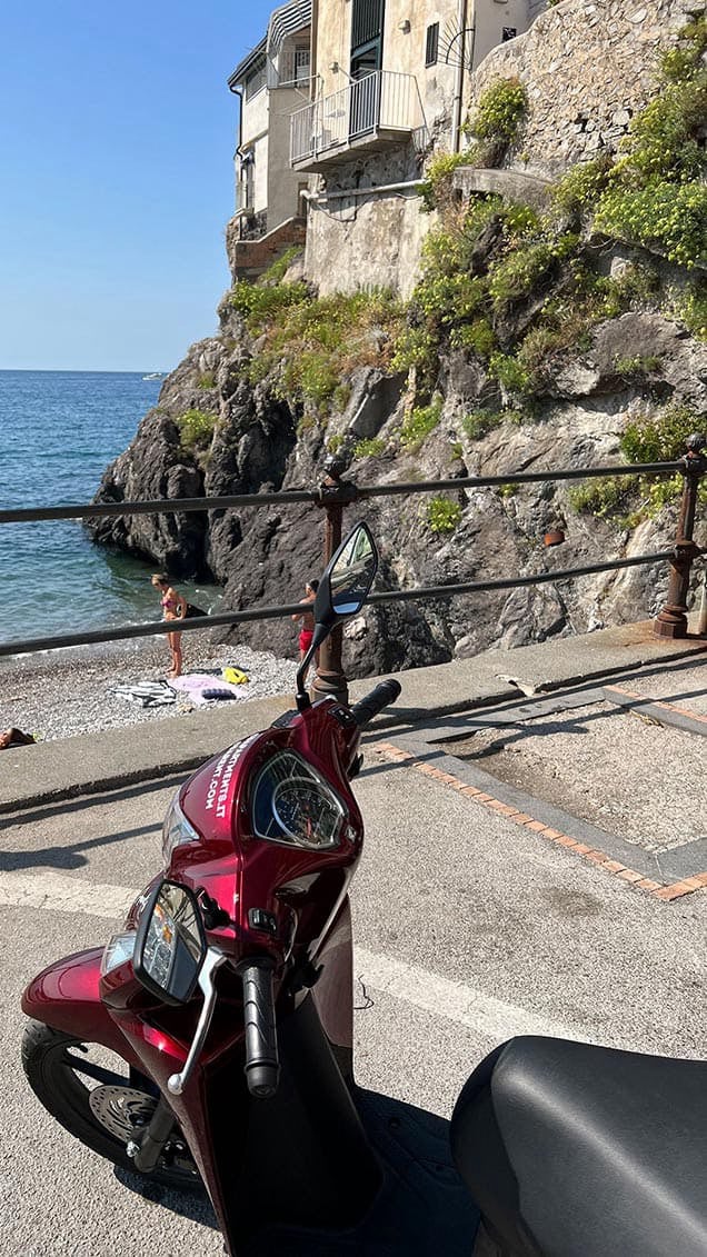 noleggio scooter a Vietri sul Mare